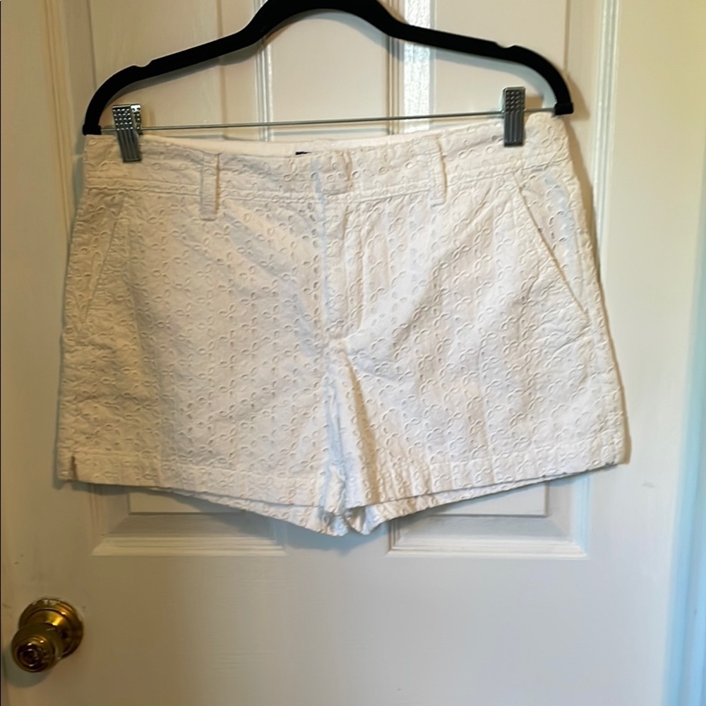 🐥GAP White Eyelet Shorts Classic Summer Style